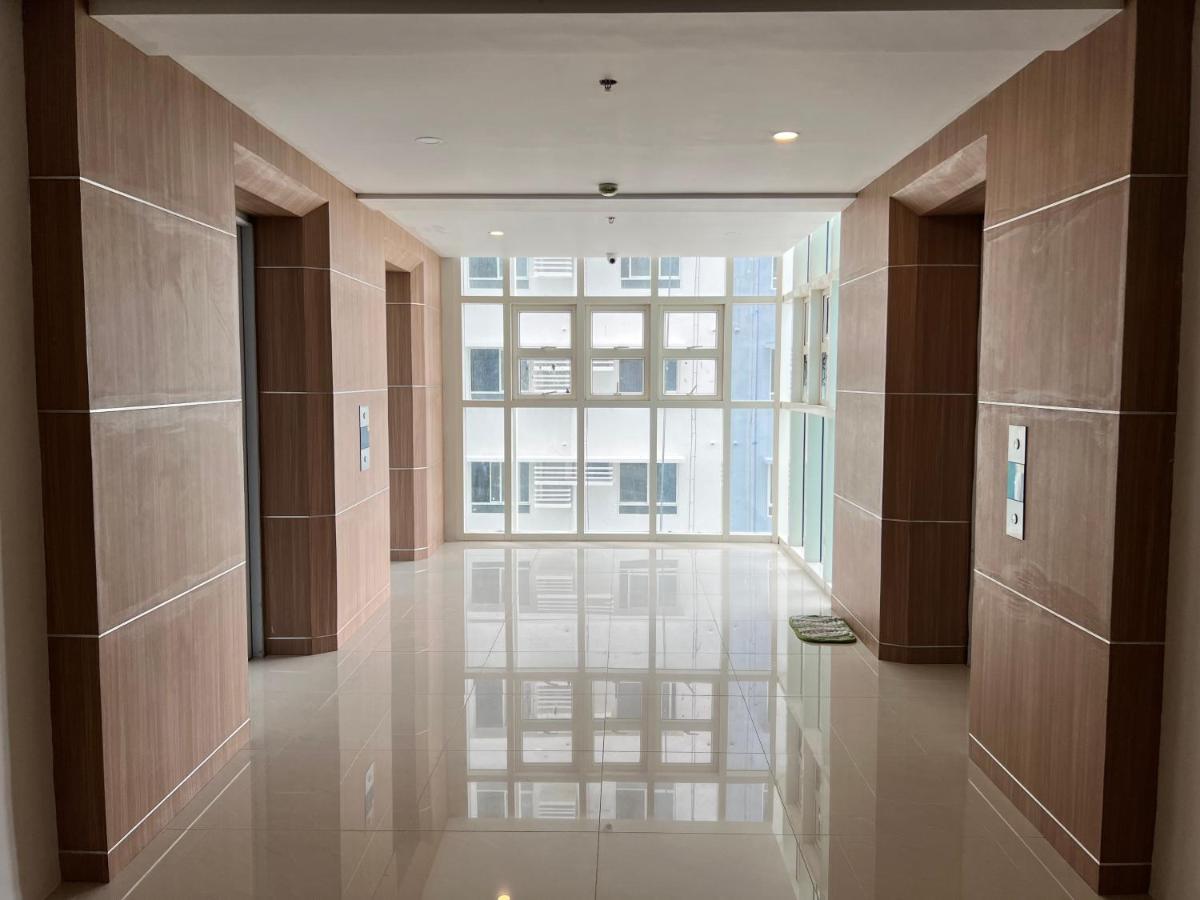 Lovely Studio Condominiums At Mesavirre Garden Residences Bacolod Exterior photo