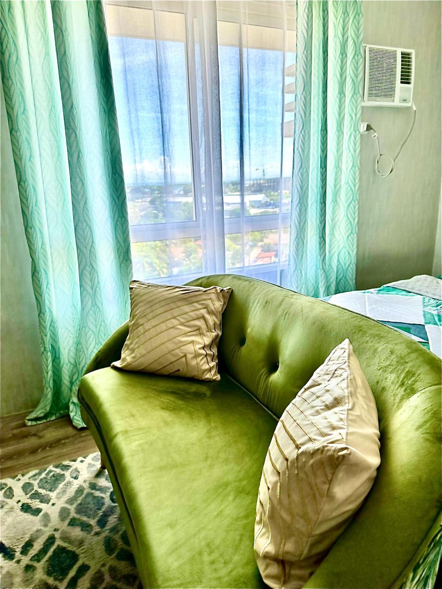 Lovely Studio Condominiums At Mesavirre Garden Residences Bacolod Exterior photo